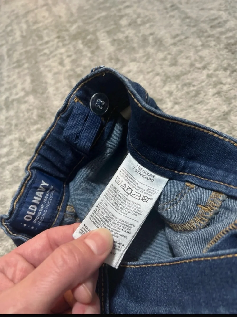 🔥4/20! 2 pair of girls skinny jeans/jeggings. Size 7.